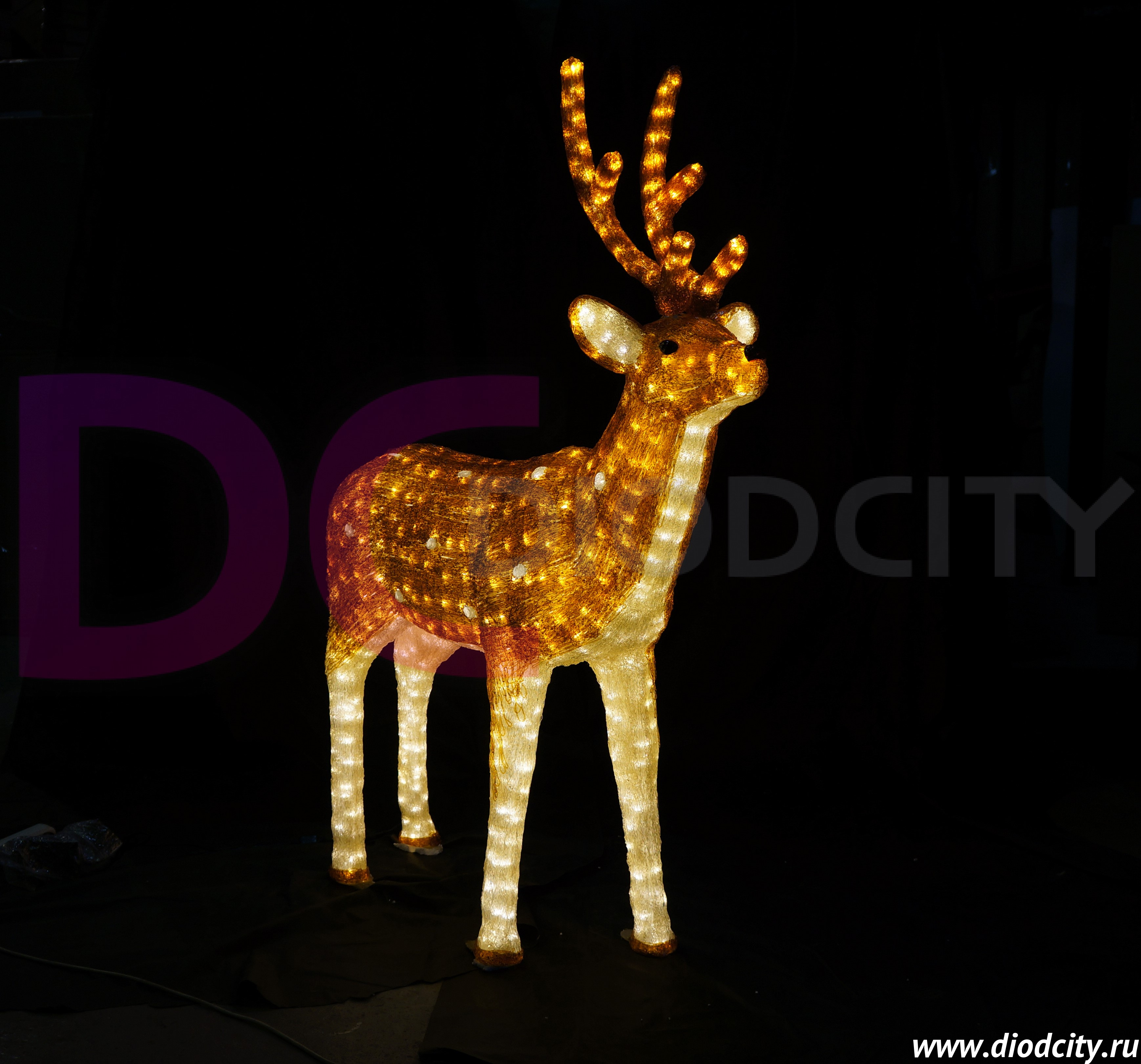 Световая акриловая фигура "Олень папа коричневый"  160 см