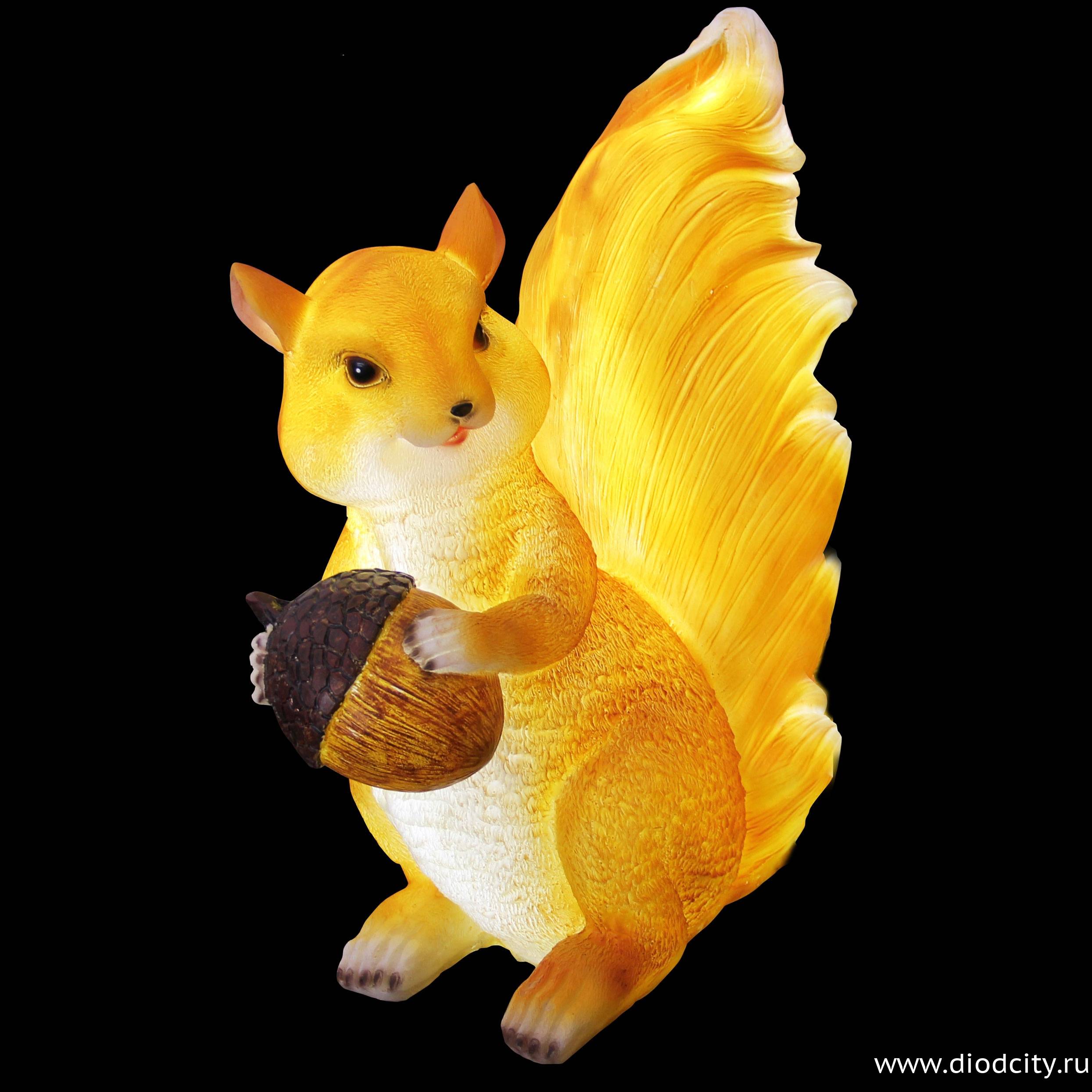 Объемная фигура из стекловолокна "Белочка с желудем" 50х47х30 см