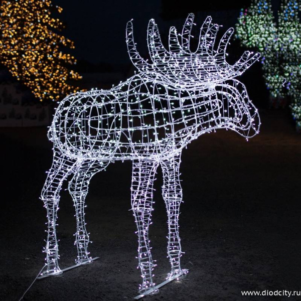 Световой Лось, высота 2.4 метра