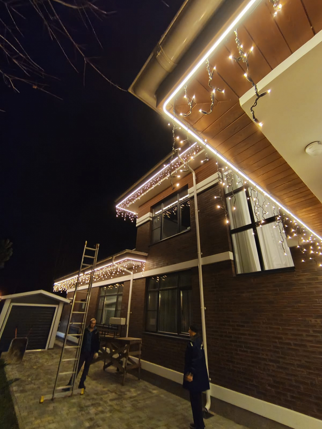 Светодиодная бахрома 3*0.5 м, мерцающая, влагозащищенная, белая