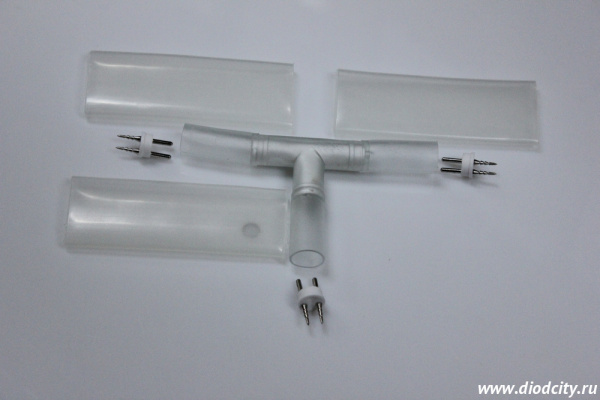 Т-образный коннектор для 2х-проводного 13 мм. дюралайта