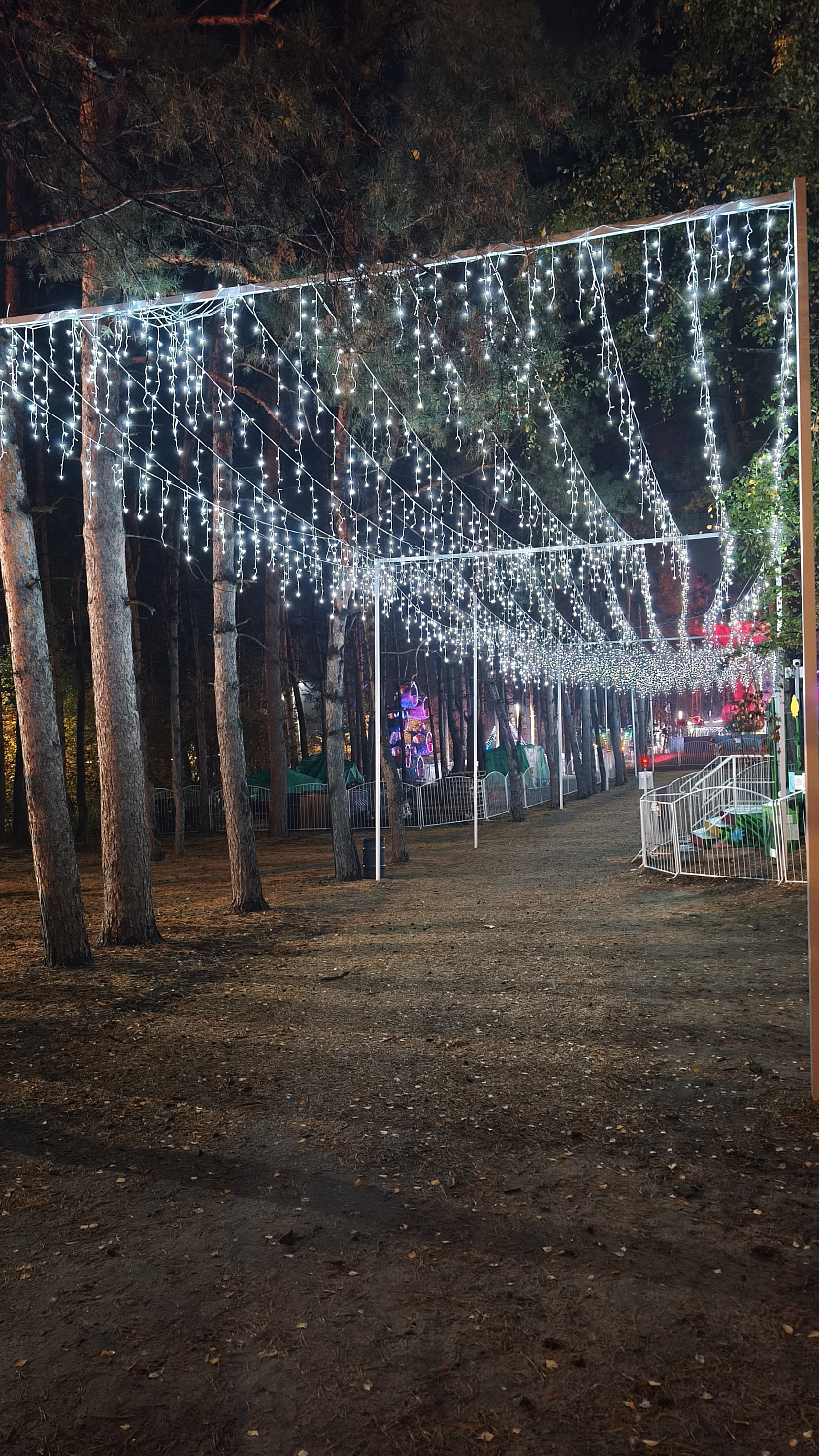 Светодиодная бахрома 3*0.5 м, герметичный колпачок, мерцающая, белая