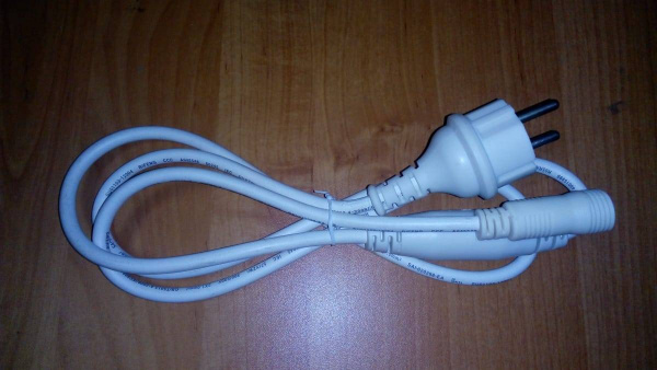 Силовой шнур для гирлянд черный/белый, материал каучук, длина 1,6 метра